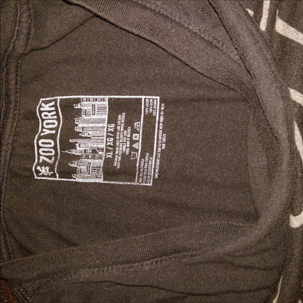 🎉SOLD🎉 Zoo York Mens Short sleeve T-shirt - Picture 2 of 2